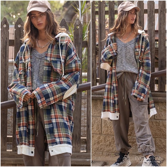 POL Long Plaid Hooded Shirt Jacket - Picture 2 of 13